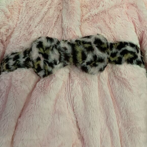 Rothschild pink and leopard hooded footie, 6-9mths - Picture 4 of 11